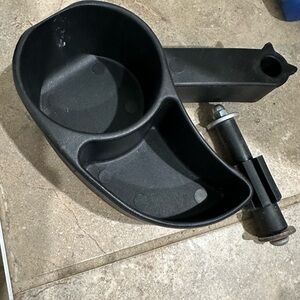 Diono cambrio booster cup holder